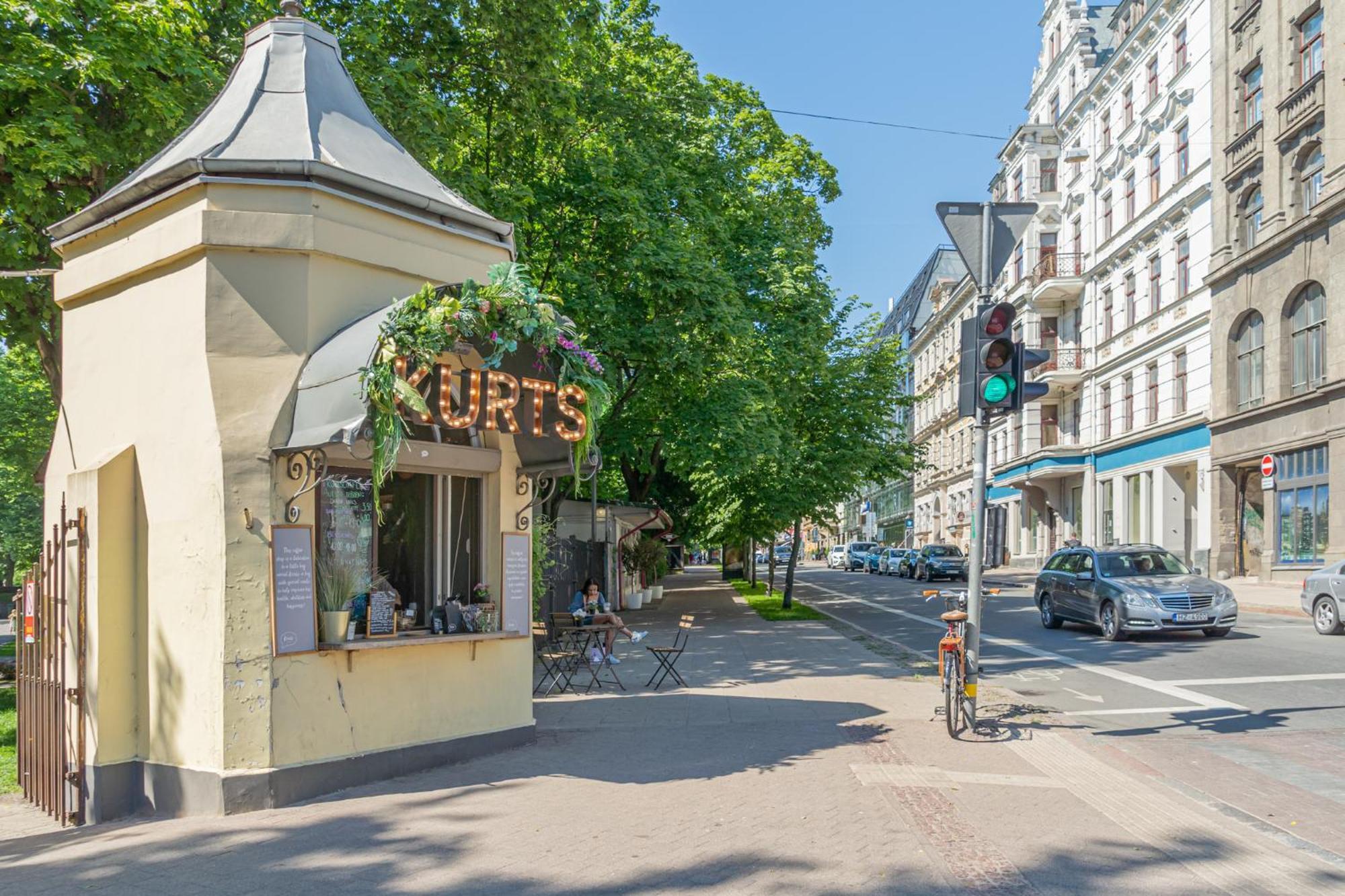 Prestigious Former Library Apartment - Perfect Location Riga Exterior photo